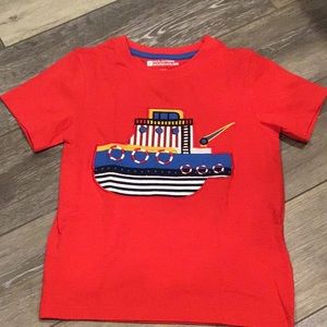 Size 5-6 red t shirt with sewn in boat